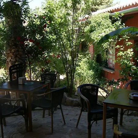 Refugio Del Alamut Maison d'hôtes Valle de Abdalagís